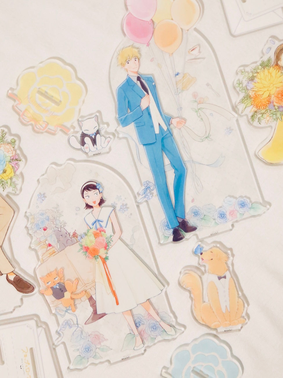 Skip and Loafer Acrylic Stands & Folder