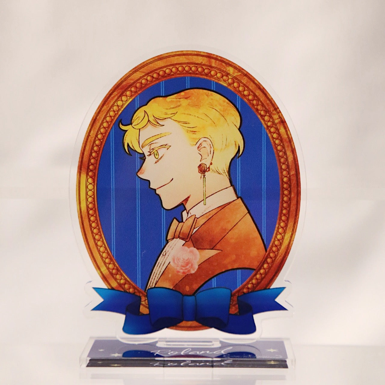 The Case Study of Vanitas Acrylic Stand