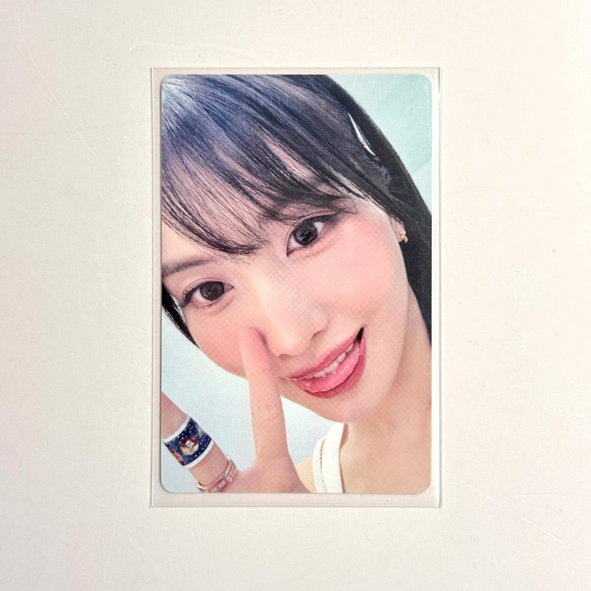 Twice Momo yzy Photocard